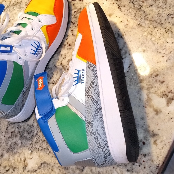 Troop - Picture 2 of 8